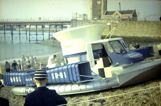 Illustration for article titled An Illustrated History of the Hovercraft
